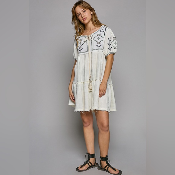 44. POL 🛑 COST!LAST 1!! Midi Dress White Embroidered Aztec Gauze tunic - Picture 4 of 8